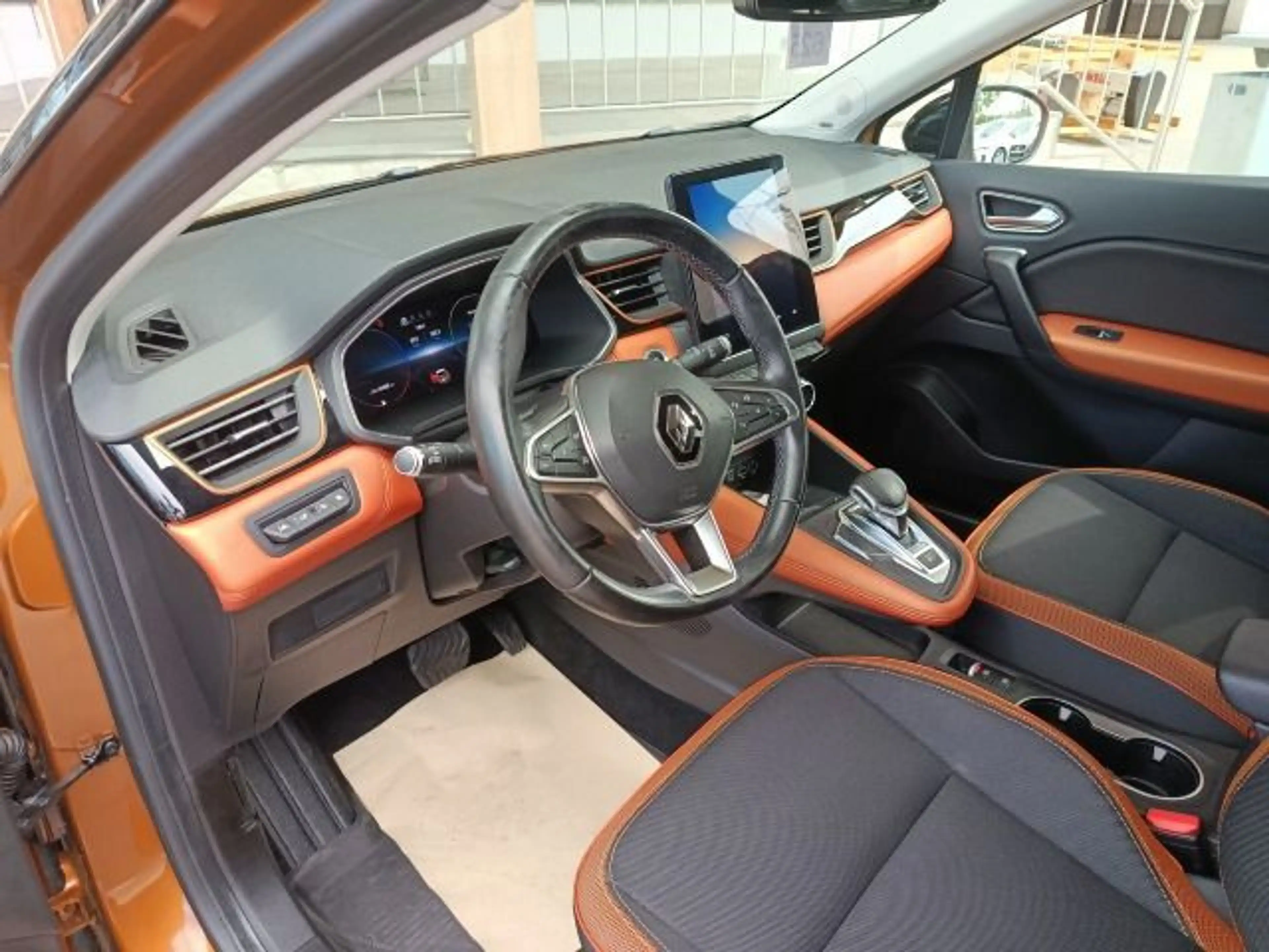 Renault Captur CAPTUR II 1.6 E-TECH Plug-In Hybrid 160 INTENS G — photo 13