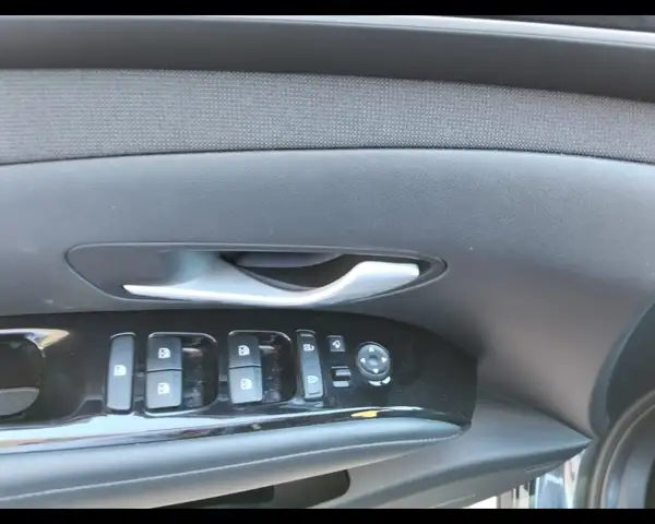 Hyundai Tucson view 8