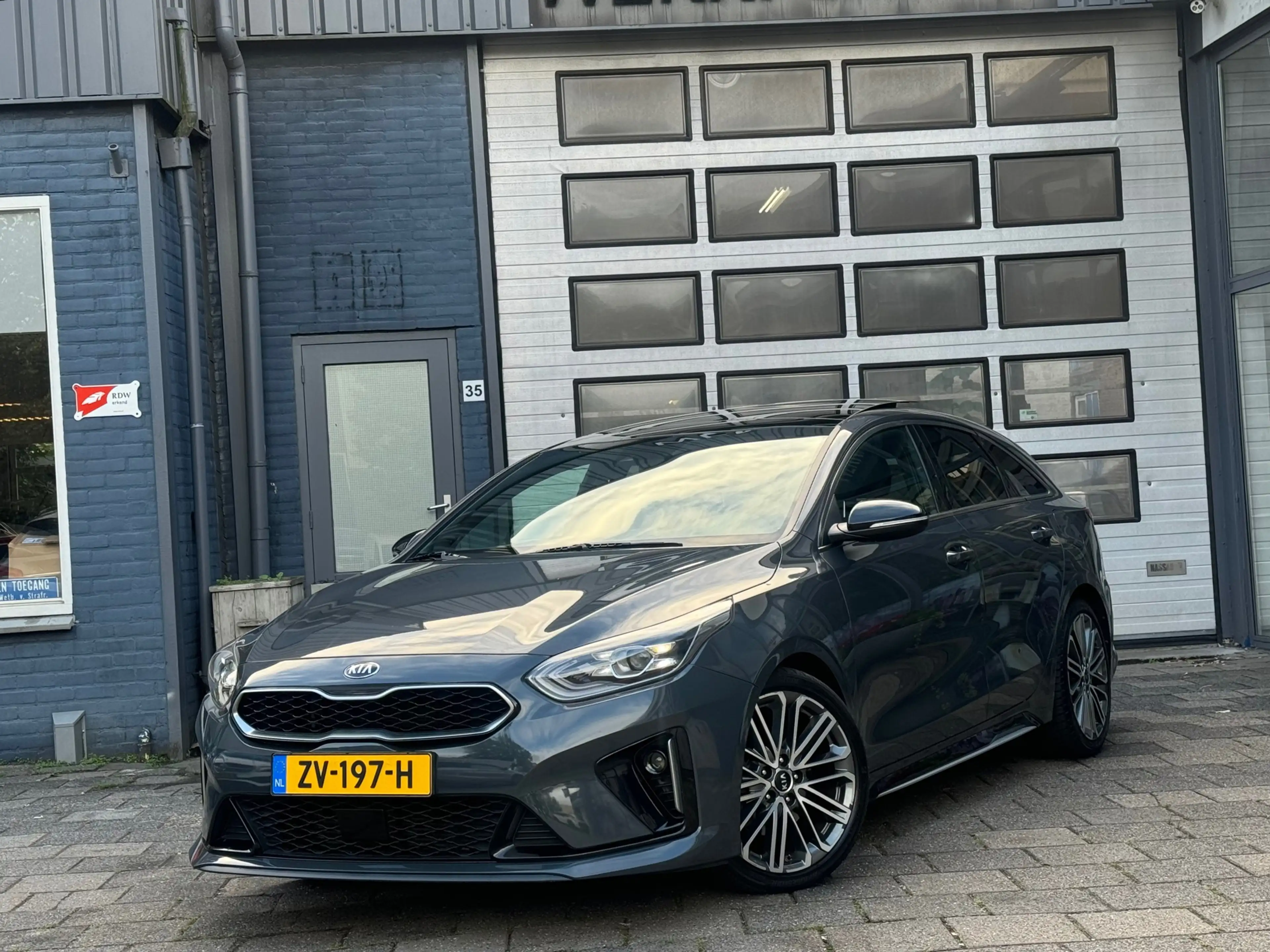Kia ProCeed / pro_cee'd 1.4 T-GDI GT-PlusLine | Clima | Camera | Pano | Au