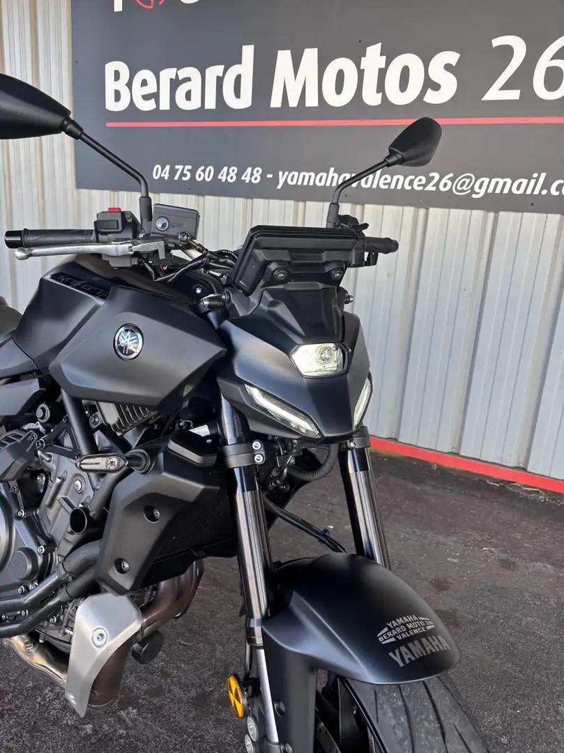 Yamaha MT-07 Negro - 2
