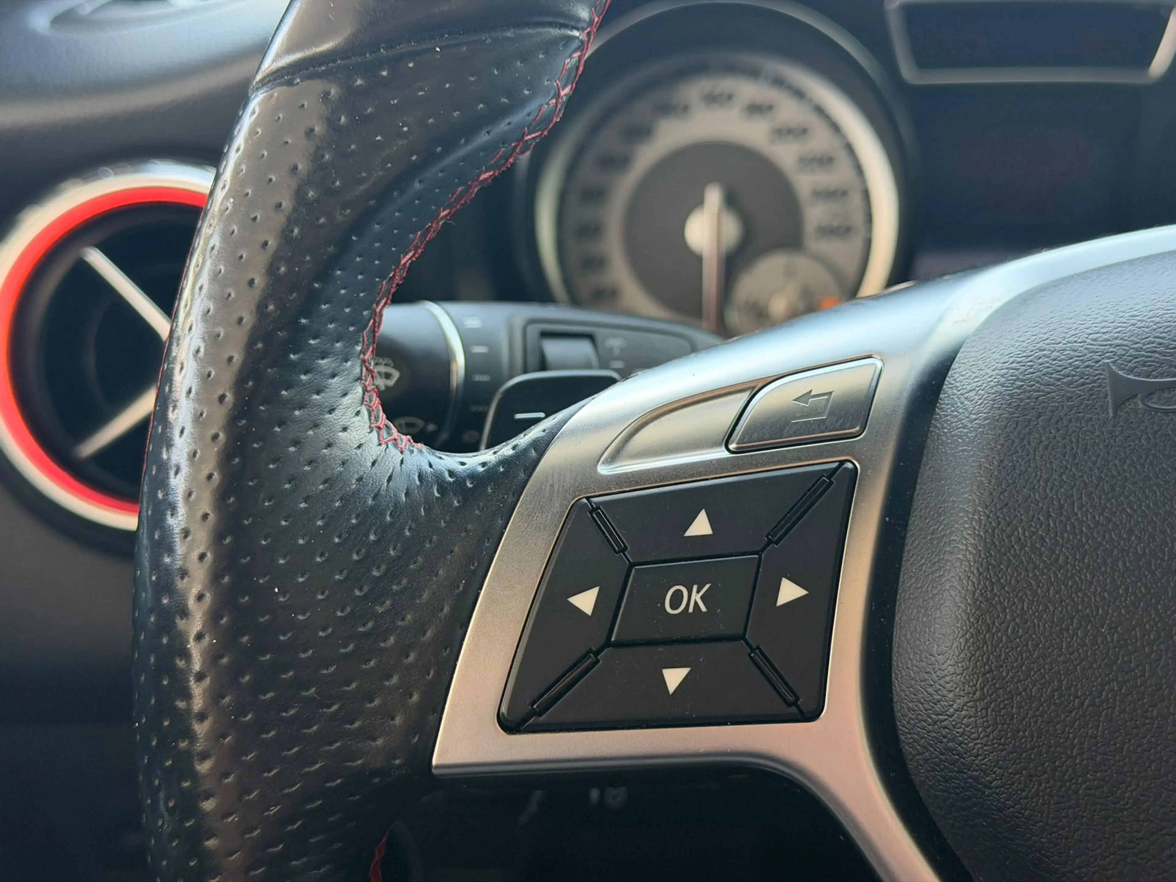 Mercedes-Benz GLA 200 AMG-line Edition 1 (Goed OndH, Panoramadak, Carpla — photo 22