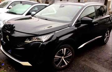 3008 Hybrid 225 e-EAT8 Allure Pack