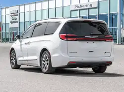 Chrysler Pacifica 2024