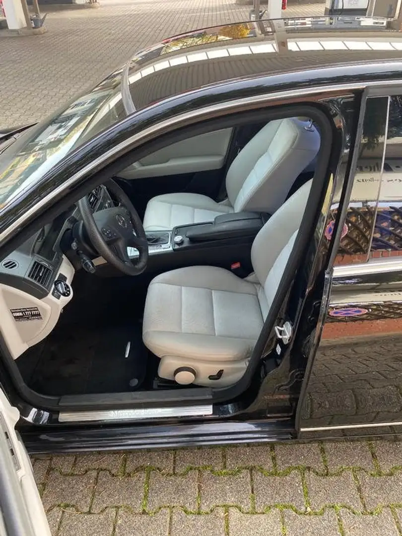Mercedes-Benz C 200 C 200 Classic c/clima semiauto Schwarz - 2