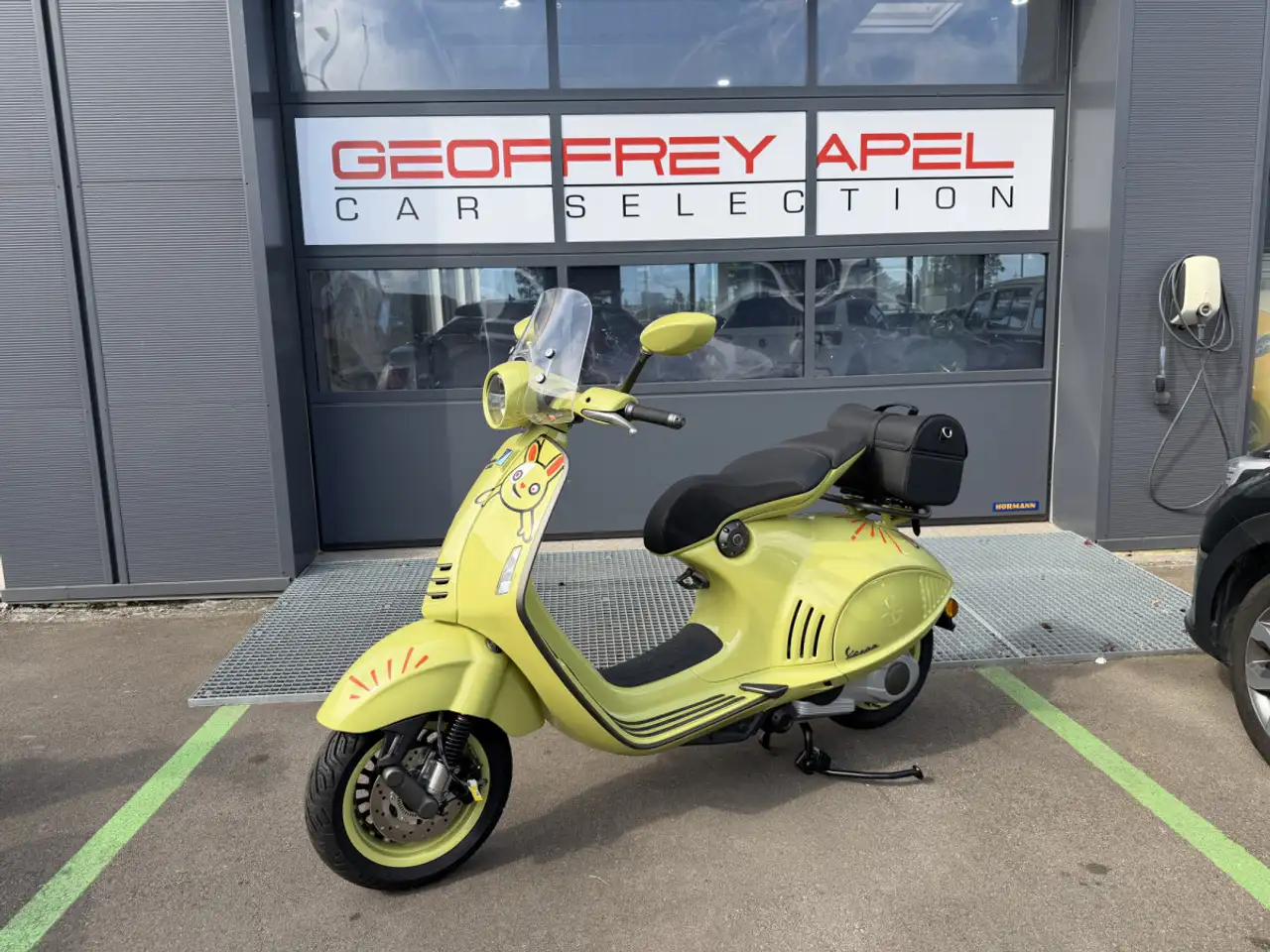 Vespa 946