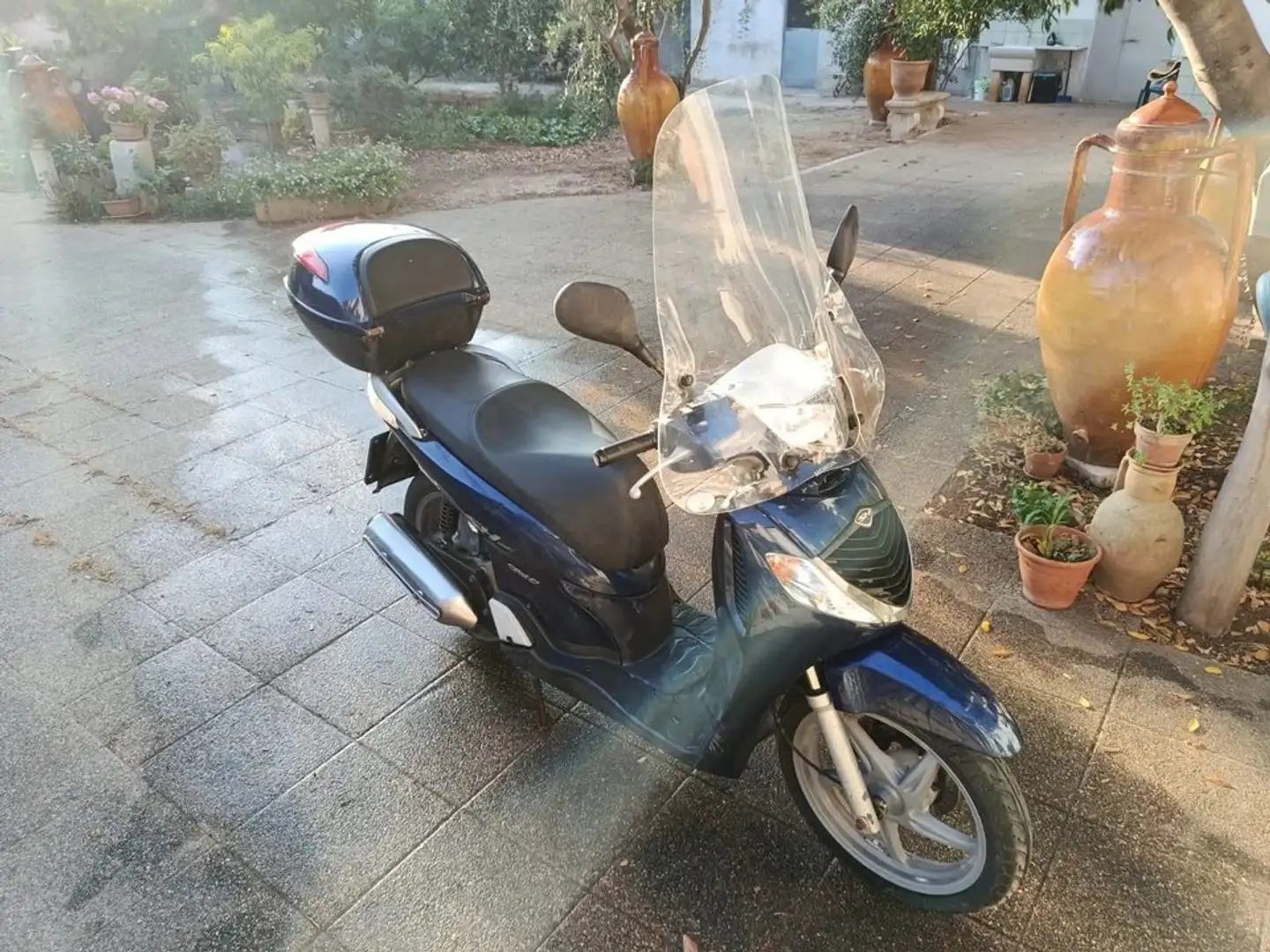 Honda SH 125 Bleu - 1