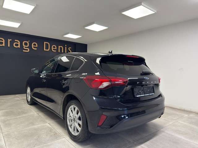 Ford Focus — photo 6