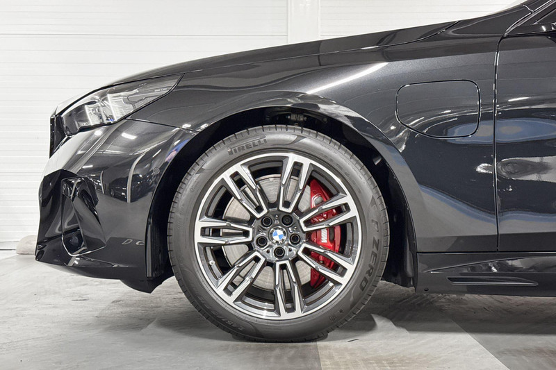 BMW 550 5 Serie Touring 550e xDrive | Bowers & Wilkins | I — photo 4
