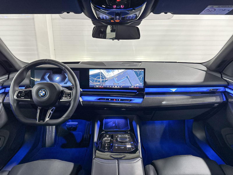 BMW 550 5 Serie Touring 550e xDrive | Bowers & Wilkins | I — photo 11