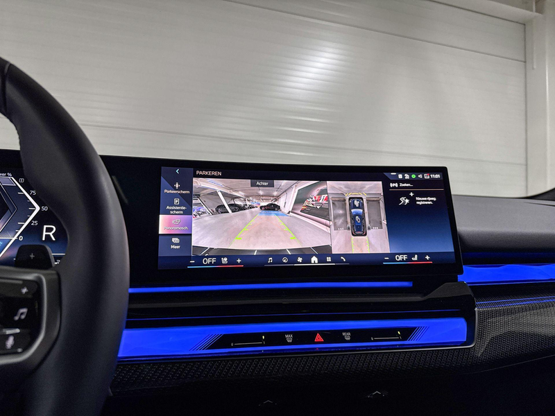 BMW 550 5 Serie Touring 550e xDrive | Bowers & Wilkins | I — photo 14