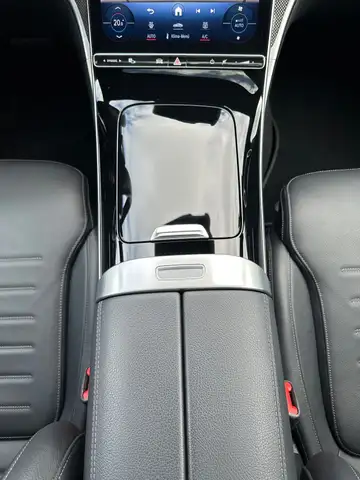 Mercedes-Benz C-Class view 15