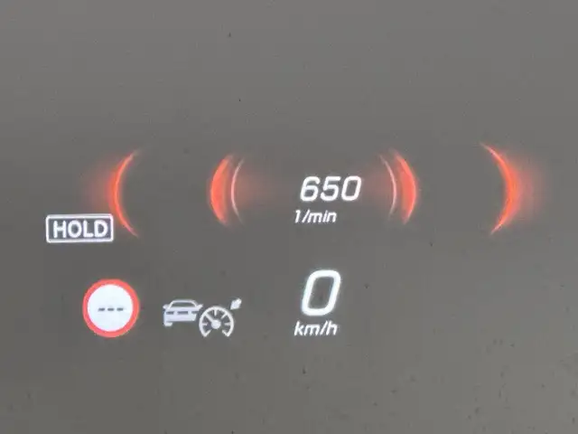 Mercedes-Benz C-Class view 8
