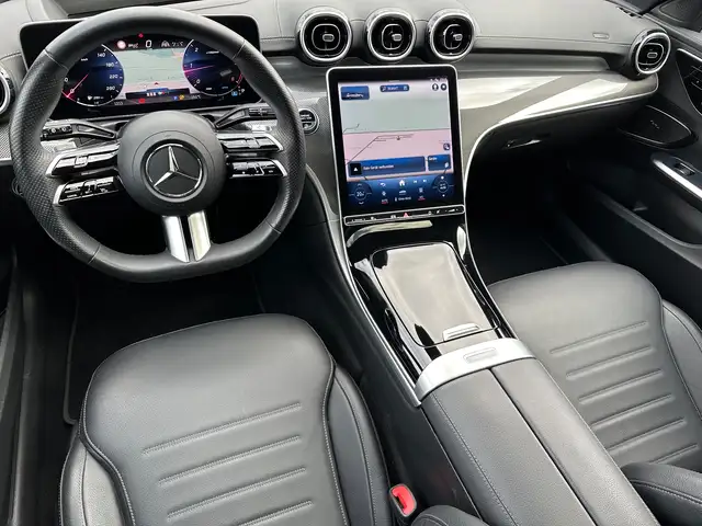 Mercedes-Benz C-Class view 13