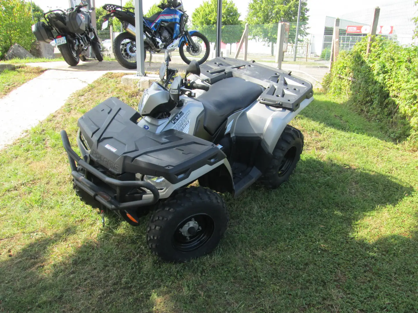 Polaris Gris - 2