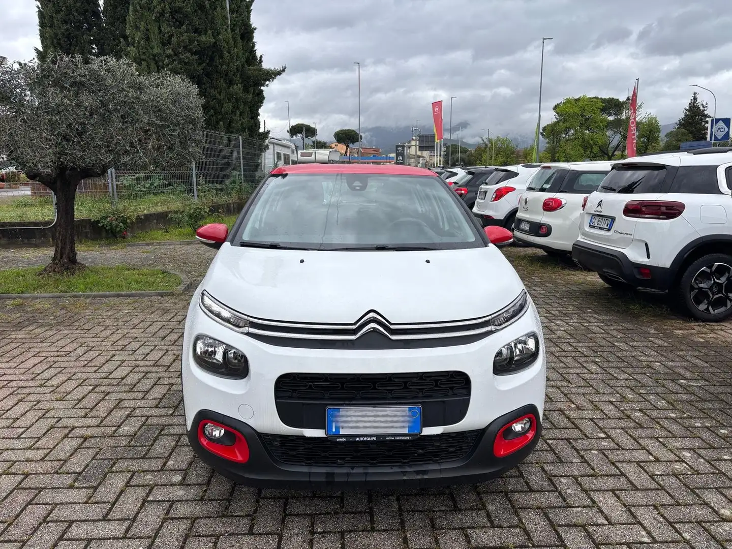 Citroen C3 C3 1.2 puretech Feel 82cv neopatentati Weiß - 2
