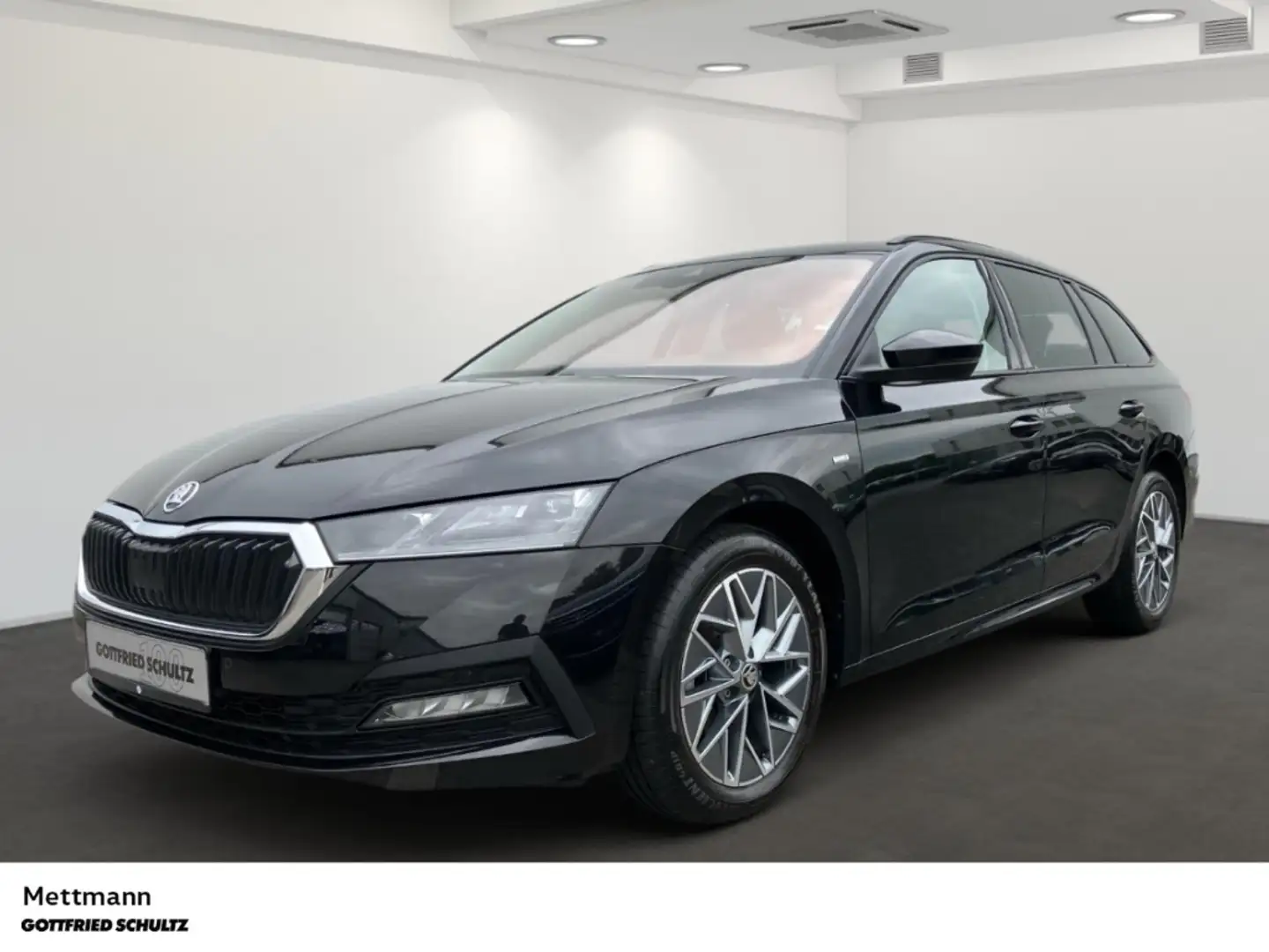Skoda Octavia Combi Tour 1.5 TSI DSG NAVI SHZ PDC Schwarz - 1