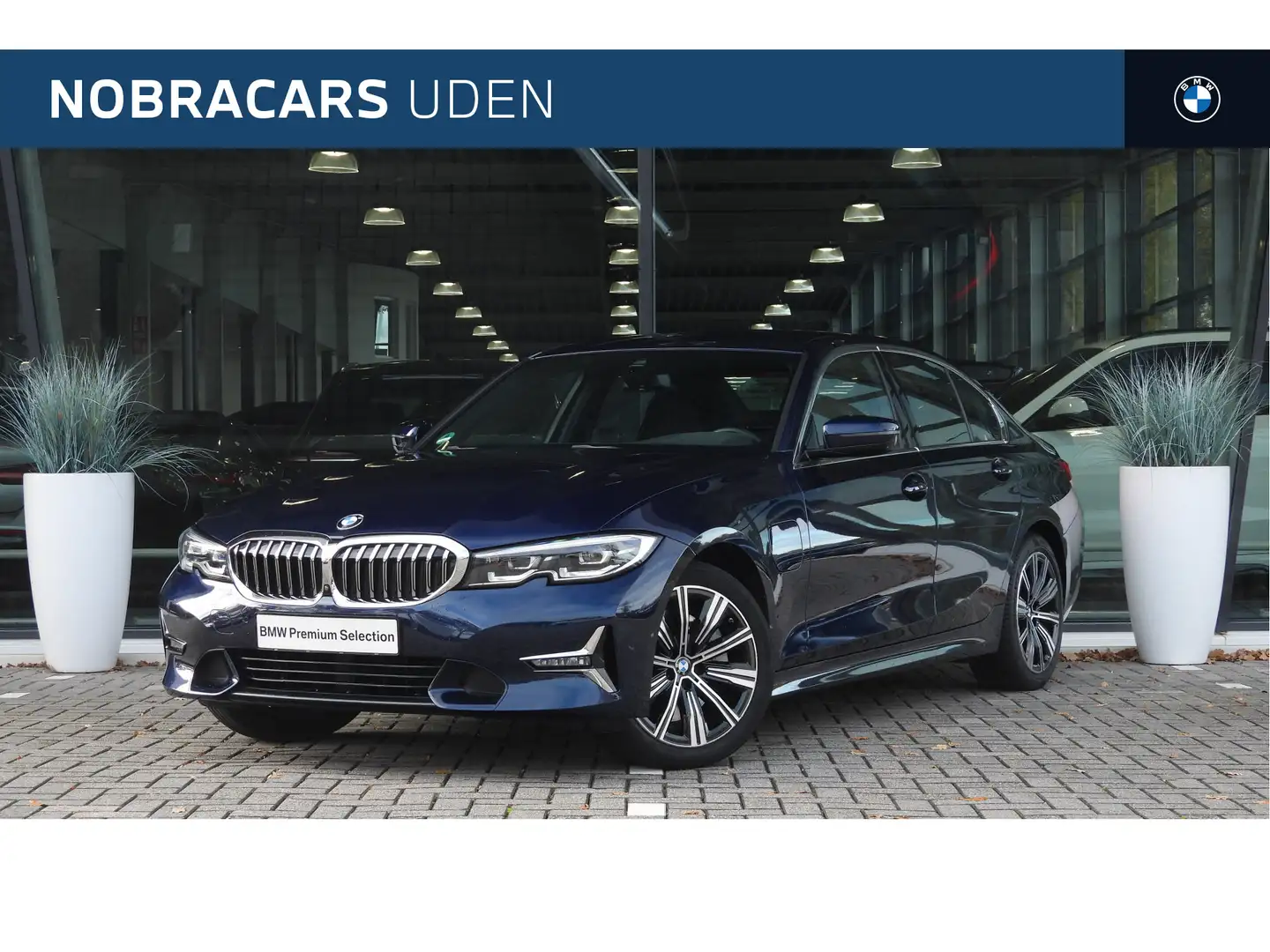 BMW 330 3 Serie 330e High Executive Luxury Line Automaat / Blauw - 1