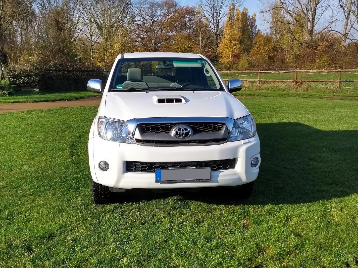 Toyota Hilux HiLux 4x4 Extra Cab Sol, 1.Hand, Scheckheft Blanc - 1