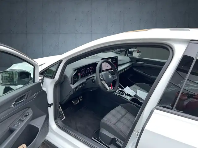 Volkswagen Golf view 9