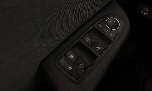 Renault Clio view 3