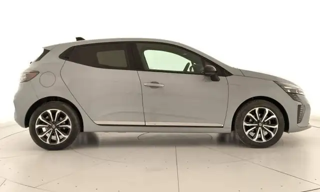 Renault Clio view 13