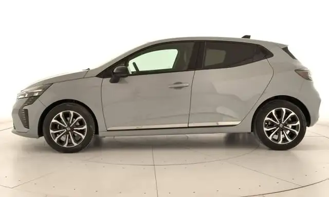 Renault Clio view 8