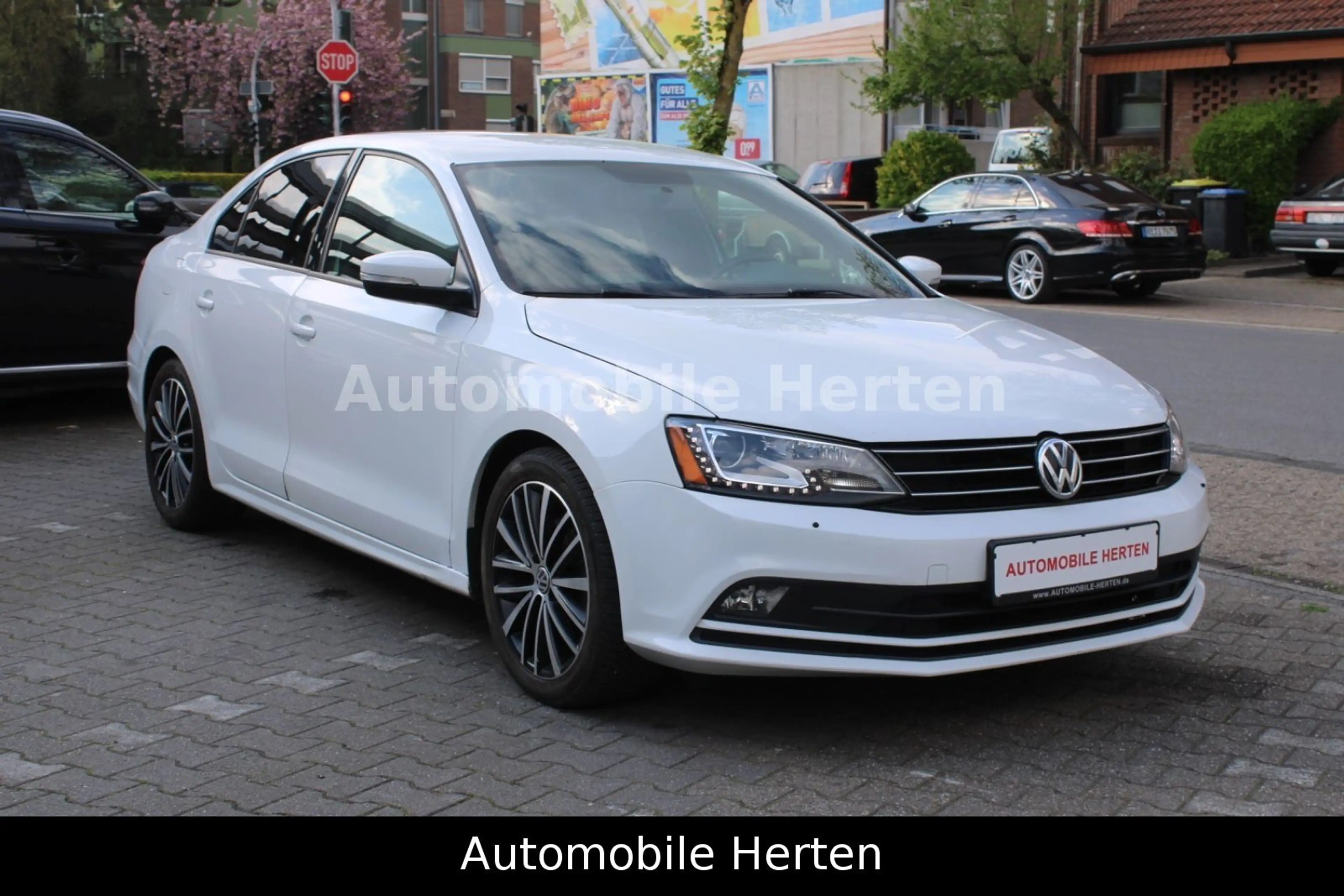 Volkswagen Jetta 1.8 TSI*LEDER*NAVI*DSG*ALU*TOP! — photo 3
