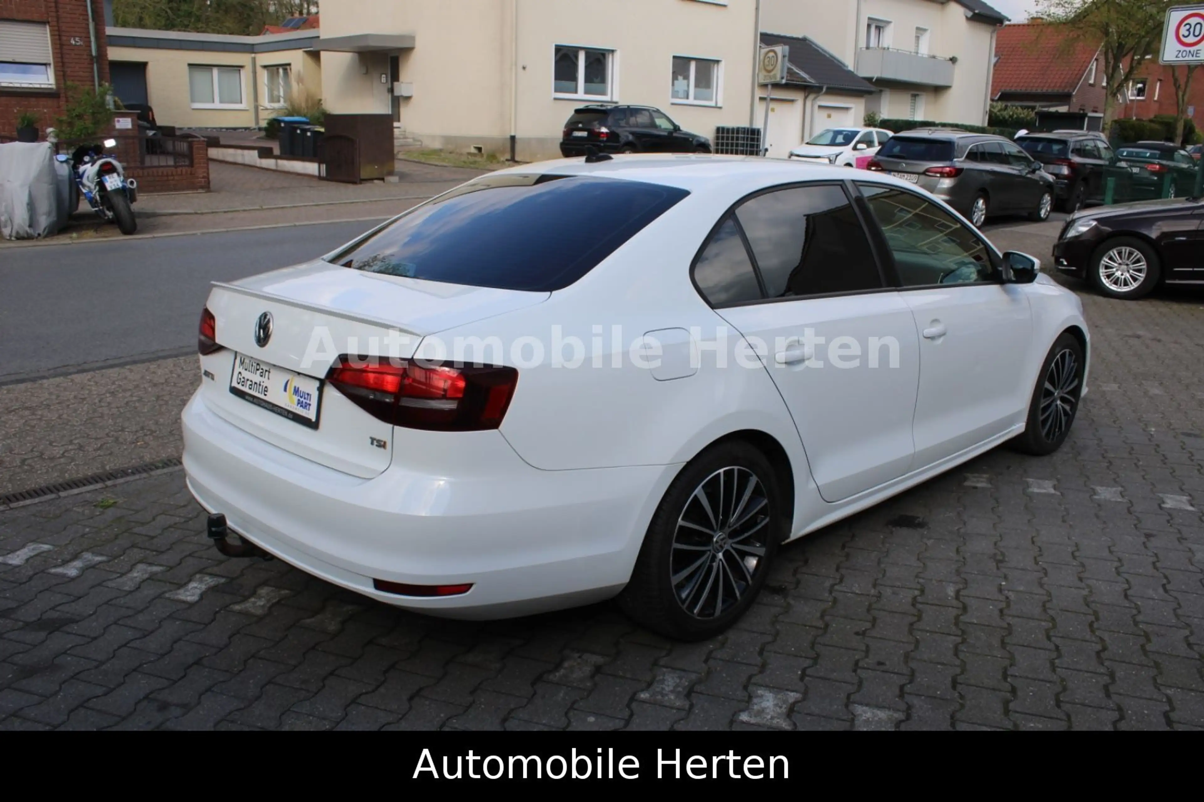 Volkswagen Jetta 1.8 TSI*LEDER*NAVI*DSG*ALU*TOP! — photo 4