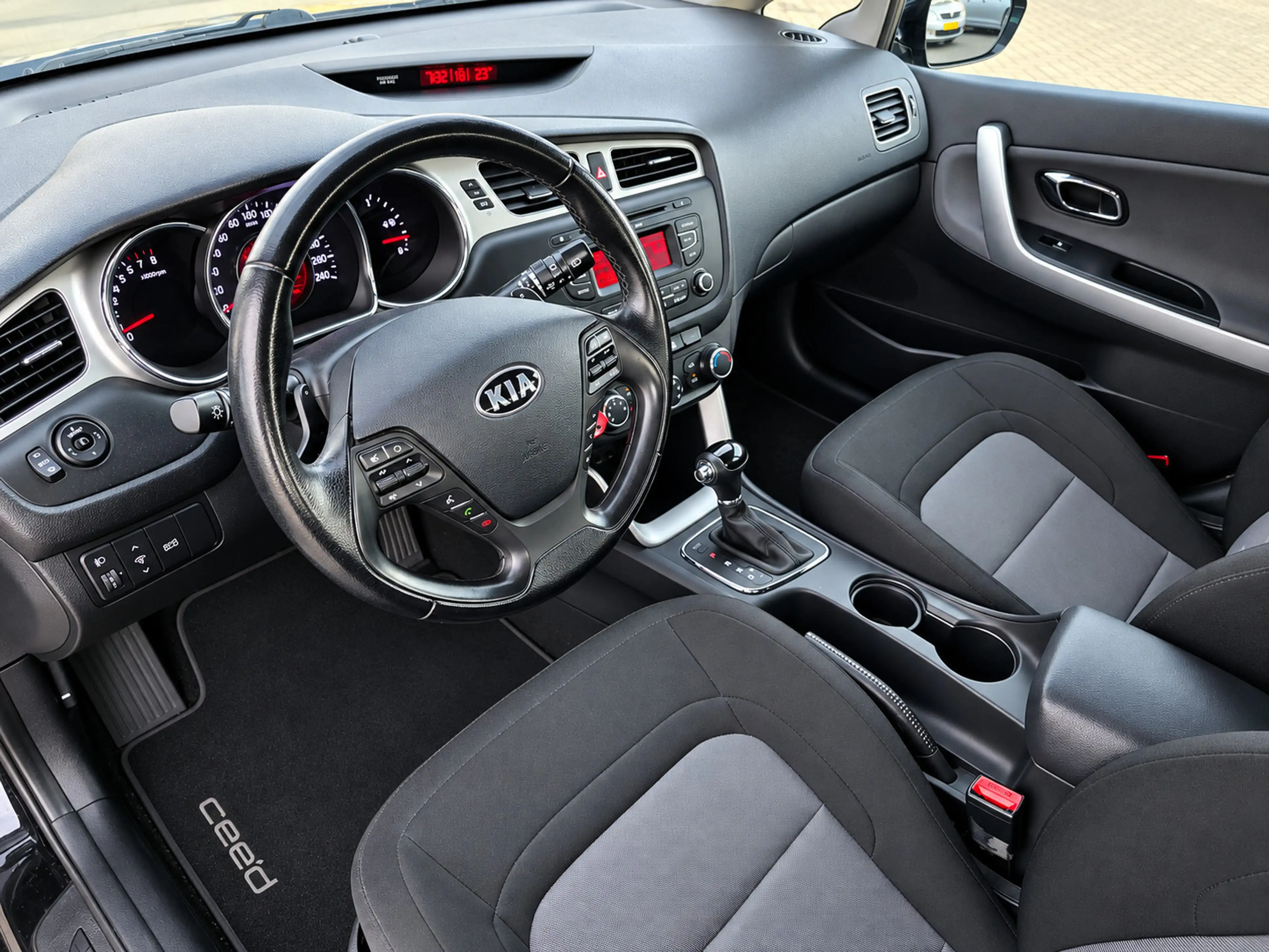 Kia Ceed SW / cee'd SW Sportswagon 1.6 GDI Comfort Pack AUTOMAAT | CRUISE — photo 11