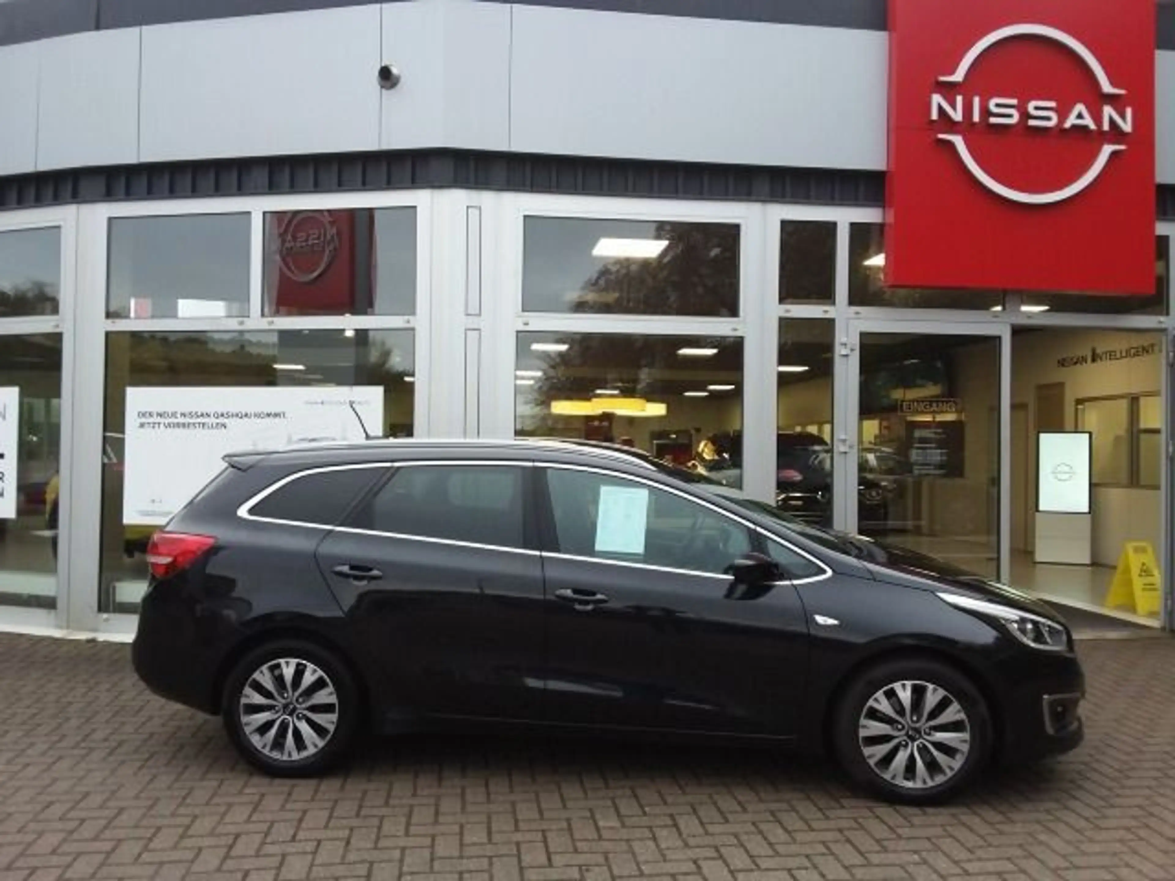 Kia Ceed / cee'd 1.6 CRDi Dream Team Sportswagon — photo 2
