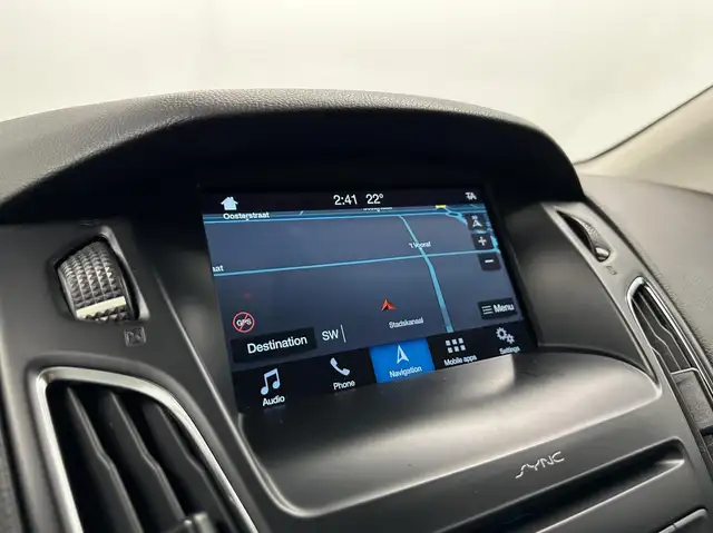 Ford Focus view 25