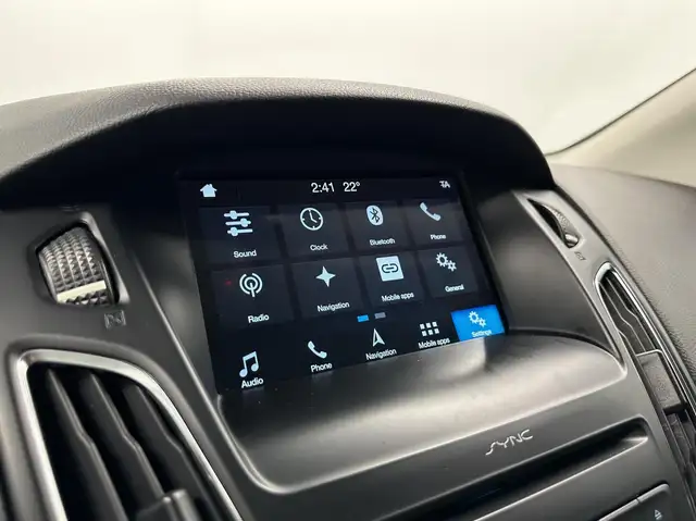 Ford Focus view 23