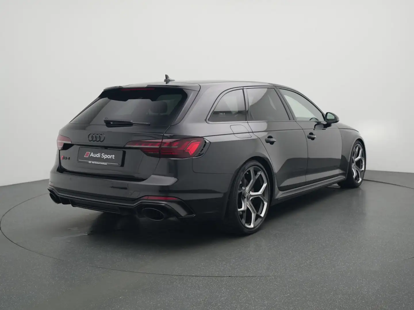 Audi RS4 Gri - 2