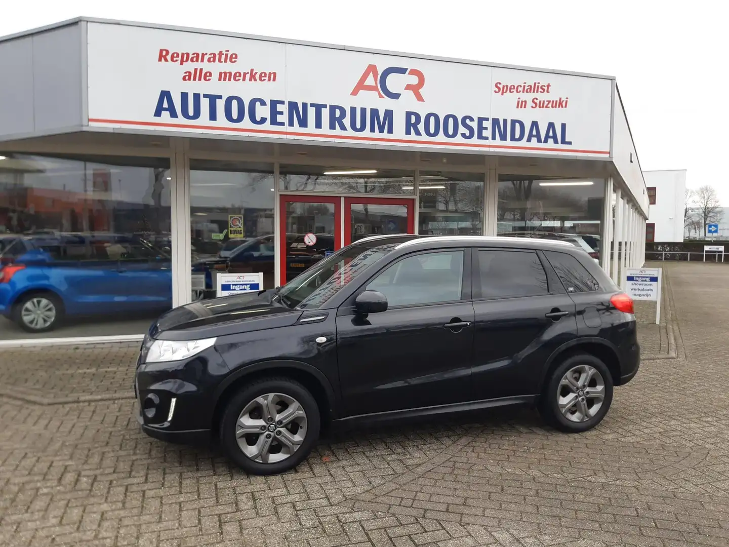 Suzuki Vitara 1.6 Exclusive met trekhaak 1200 kg Zwart - 2