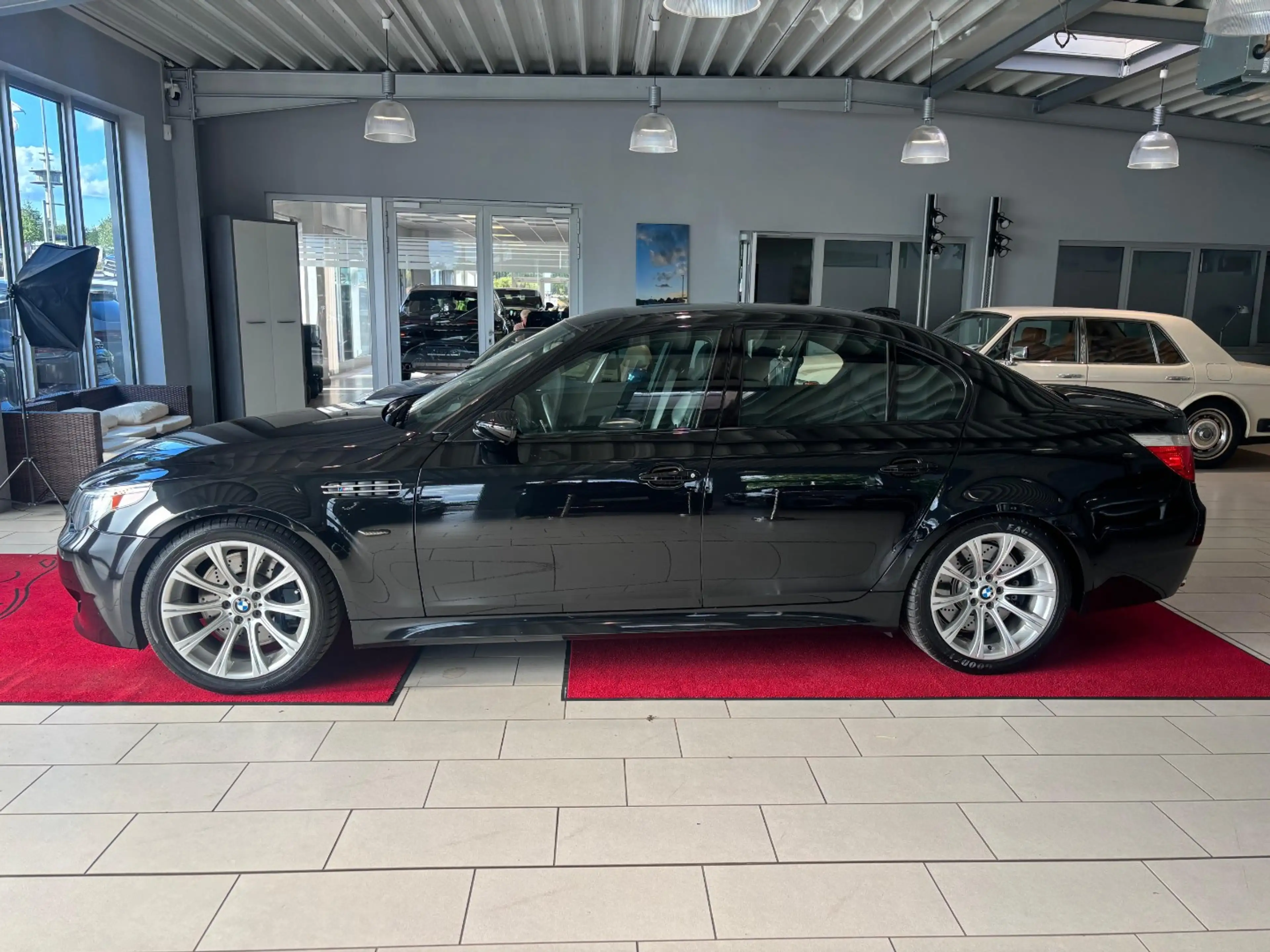 BMW M5 *PANO/HUD/KAMERA* — photo 7