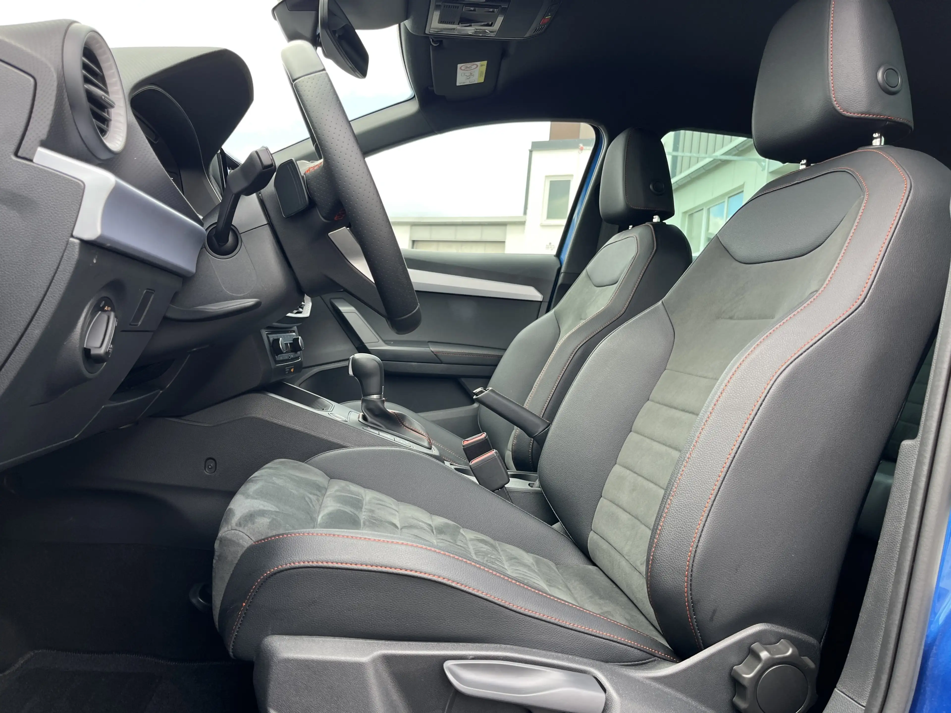 SEAT Ibiza 1.5 TSI DSG FR 125€ m.20% Anz. Navi KEYLESS ACC — photo 13