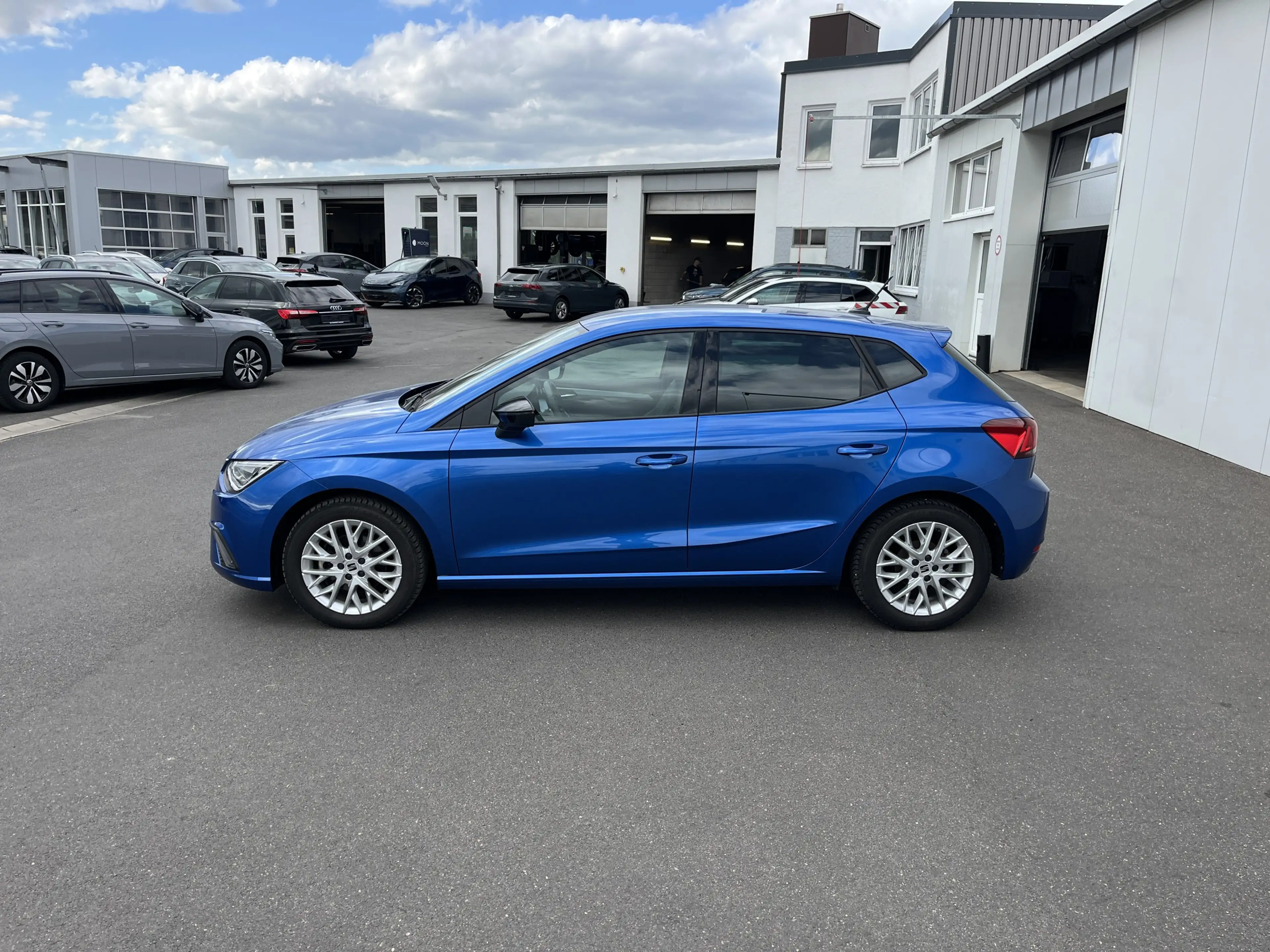 SEAT Ibiza 1.5 TSI DSG FR 125€ m.20% Anz. Navi KEYLESS ACC — photo 3