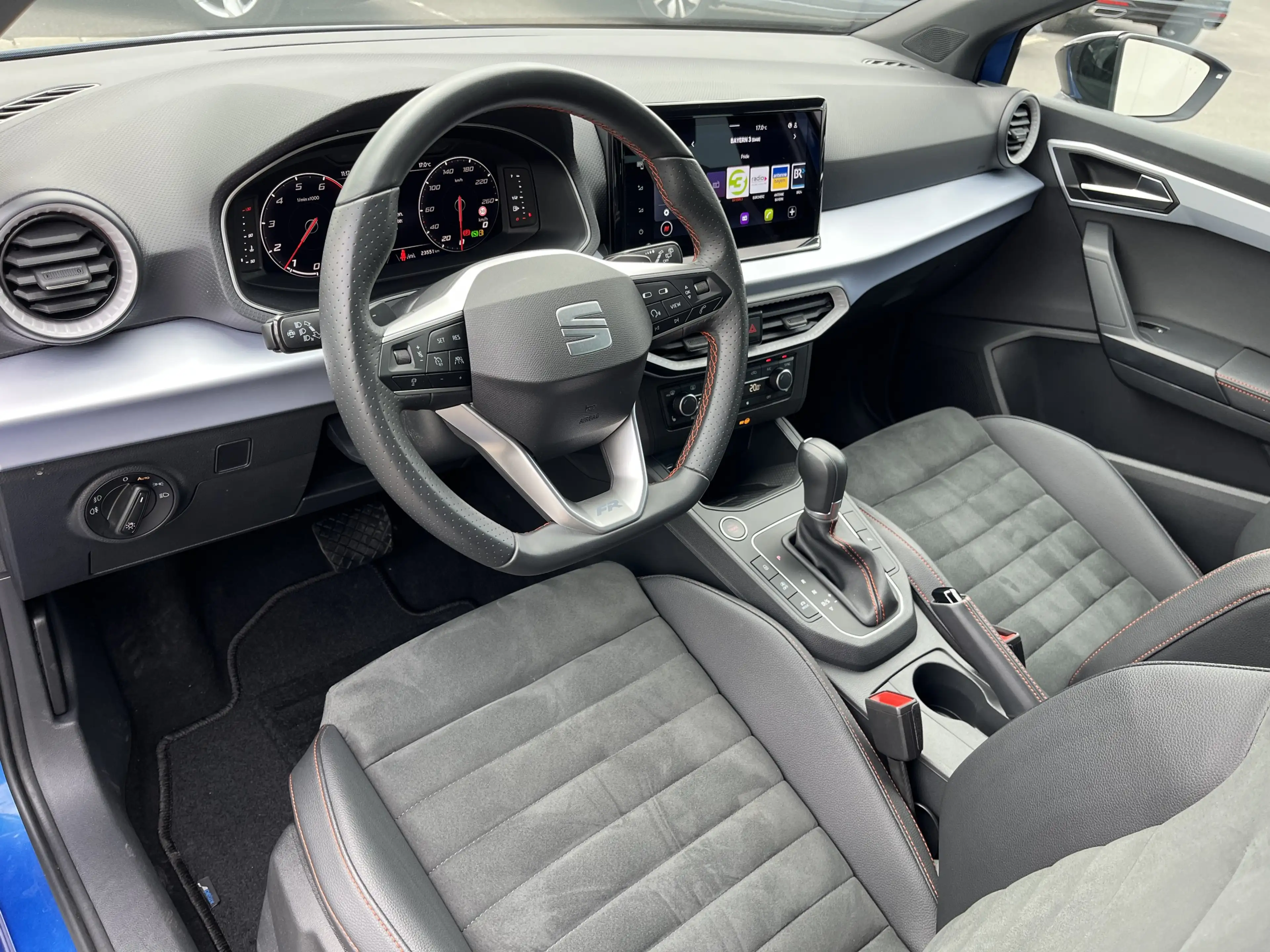 SEAT Ibiza 1.5 TSI DSG FR 125€ m.20% Anz. Navi KEYLESS ACC — photo 12