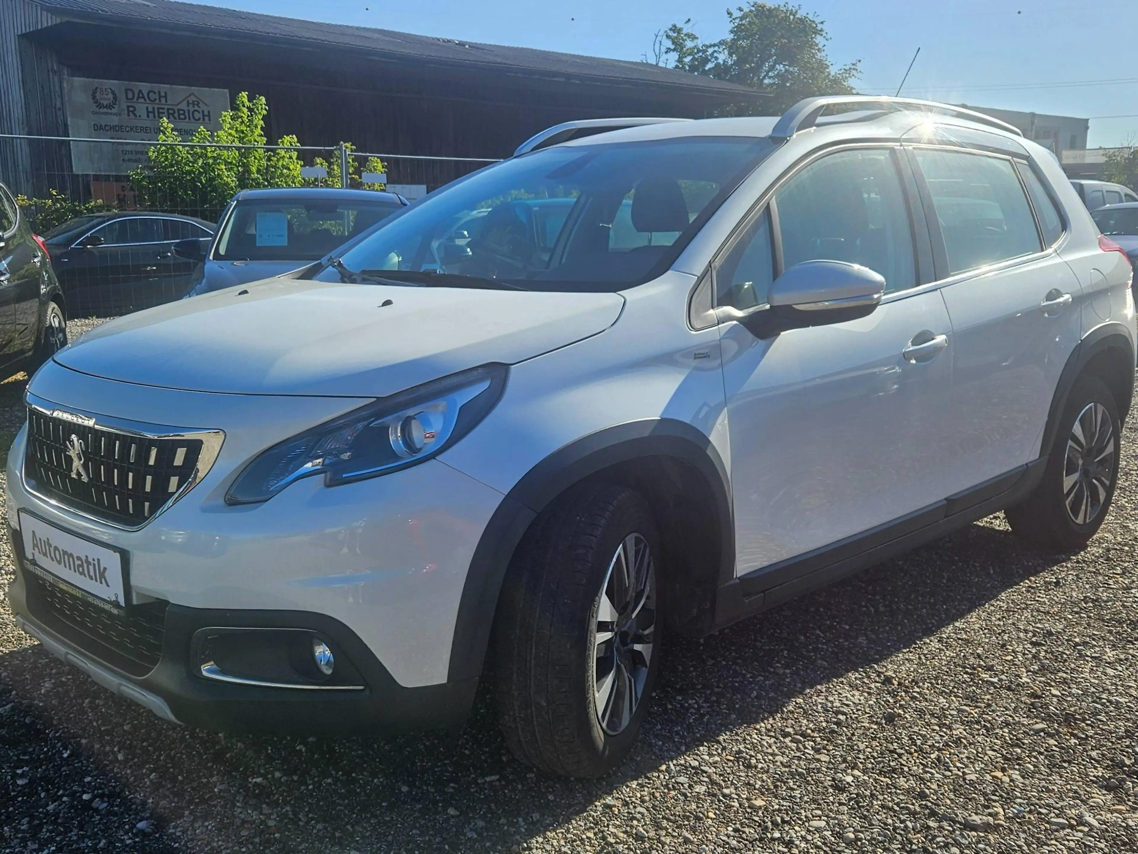 Peugeot 2008 Allure — photo 4