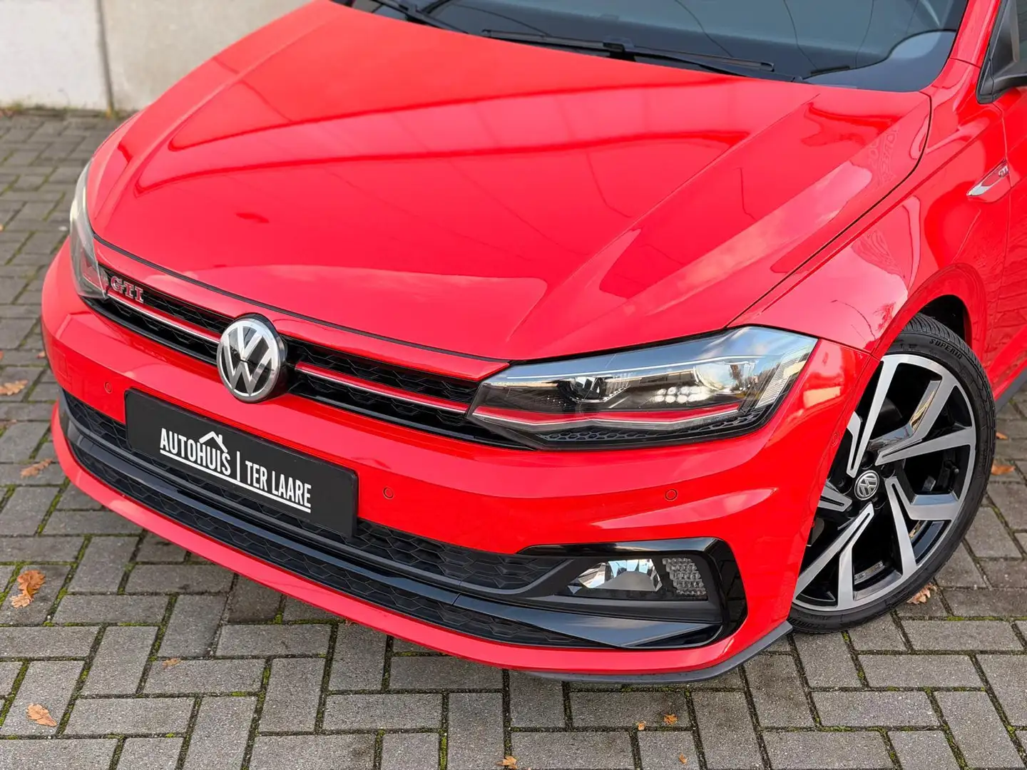 Volkswagen Polo GTI 2.0 TSI Pano DSG Camera Virtual Beats 18'' Rot - 2