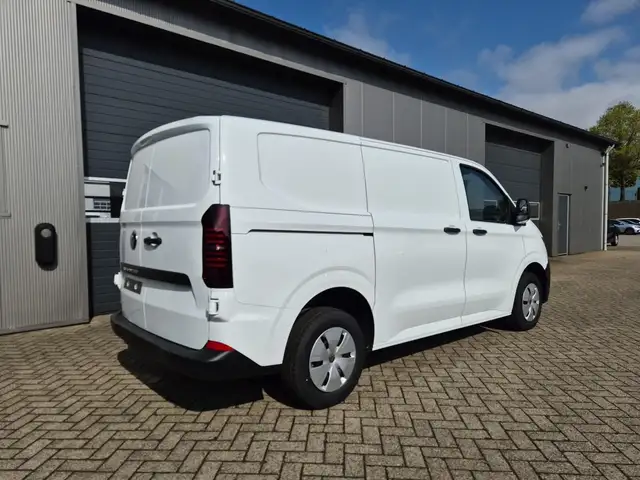 Volkswagen Transporter Kastenwagen 2.0 TDi 110PS 3-Sitzer Kli
