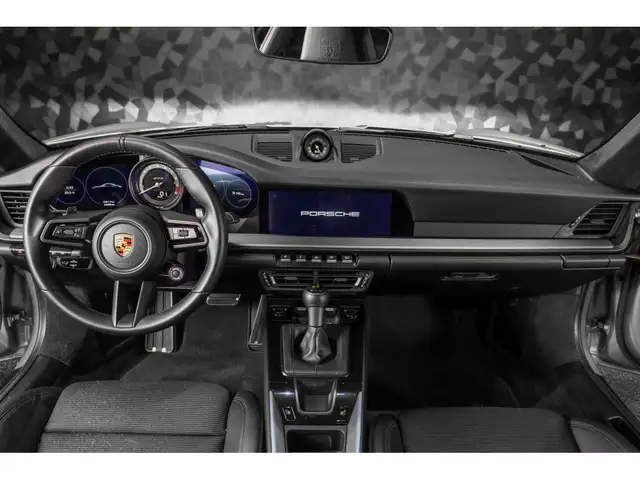 Porsche 911 view 14