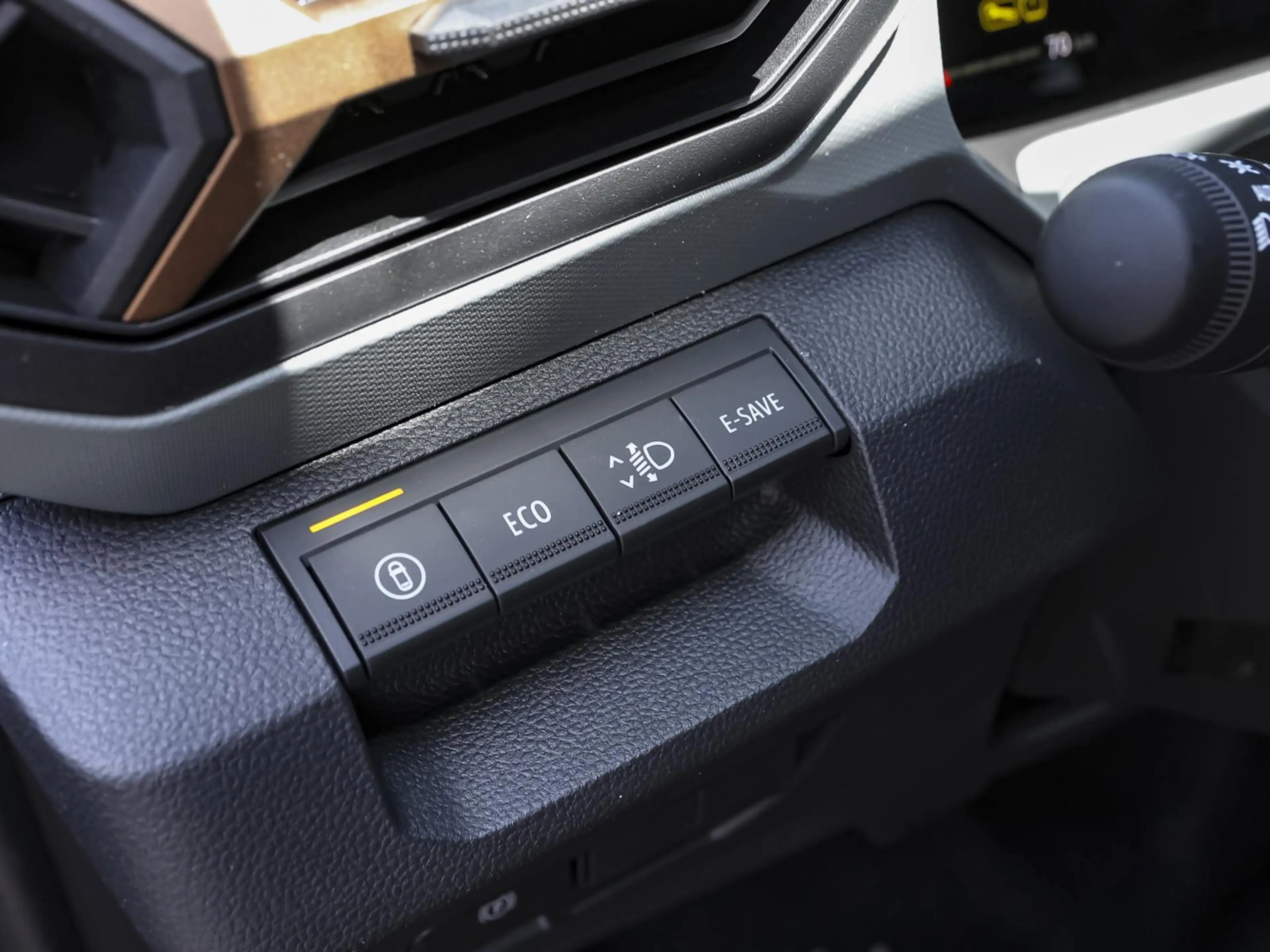 Dacia Bigster Extreme HYBRID 155 — photo 6