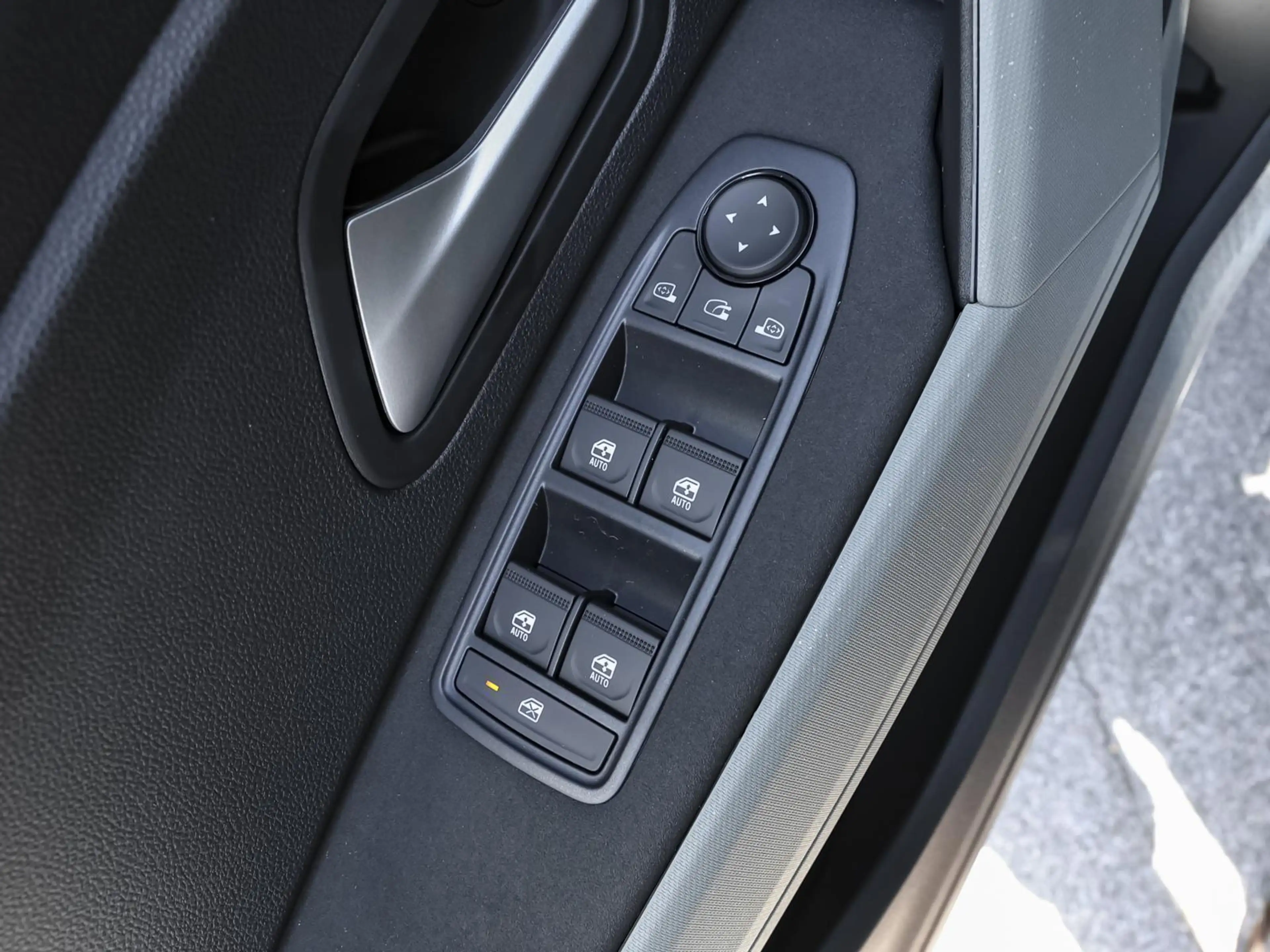 Dacia Bigster Extreme HYBRID 155 — photo 9