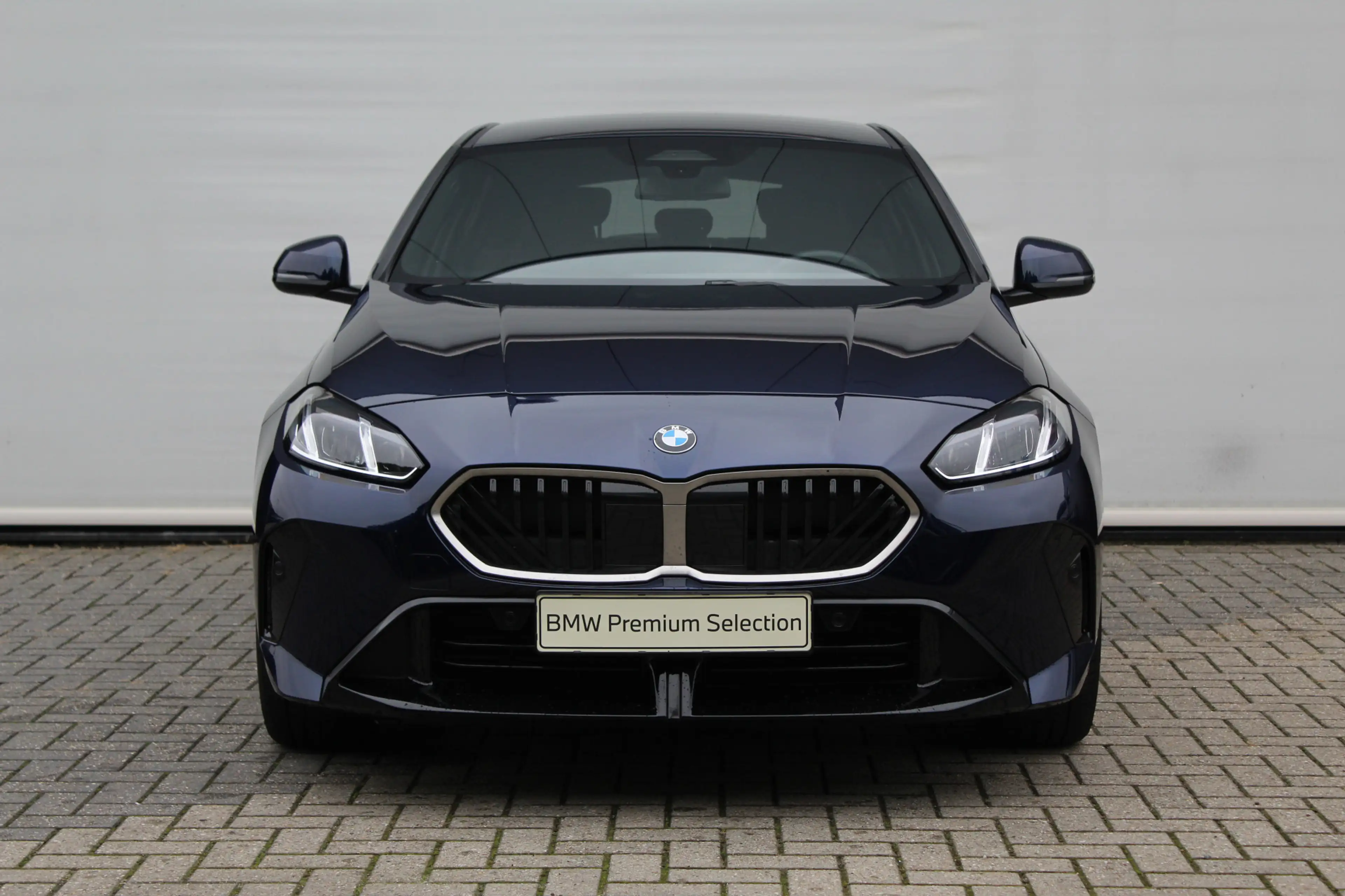 BMW 120 1 Serie M Sport Automaat / Sportstoelen / Achterui — photo 2