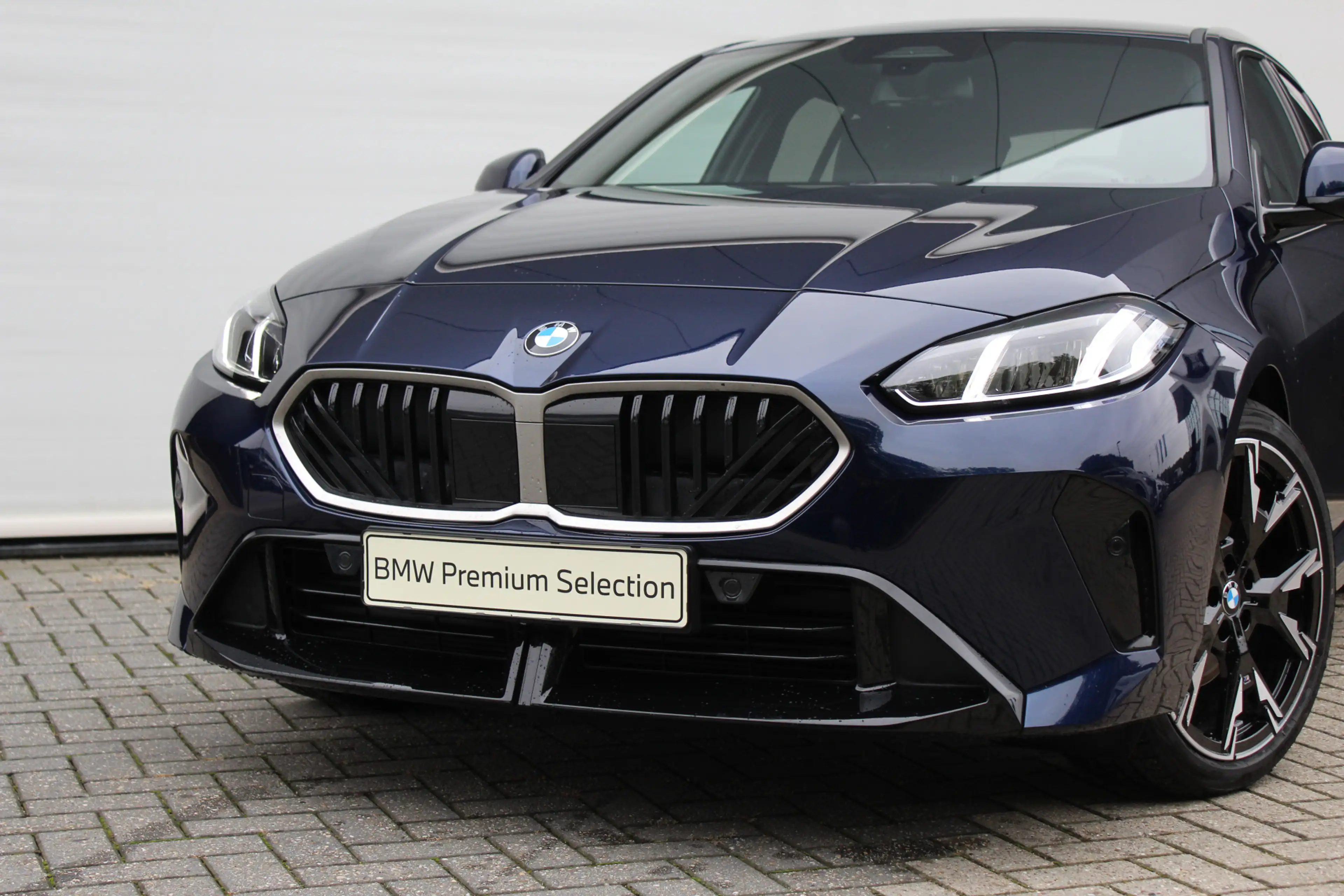 BMW 120 1 Serie M Sport Automaat / Sportstoelen / Achterui — photo 8