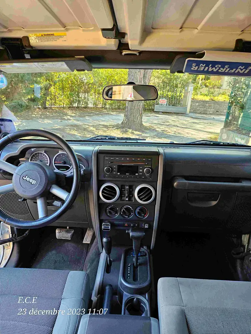 Jeep Wrangler 2.8 CRD 177 Unlimited Sahara A Gris - 2