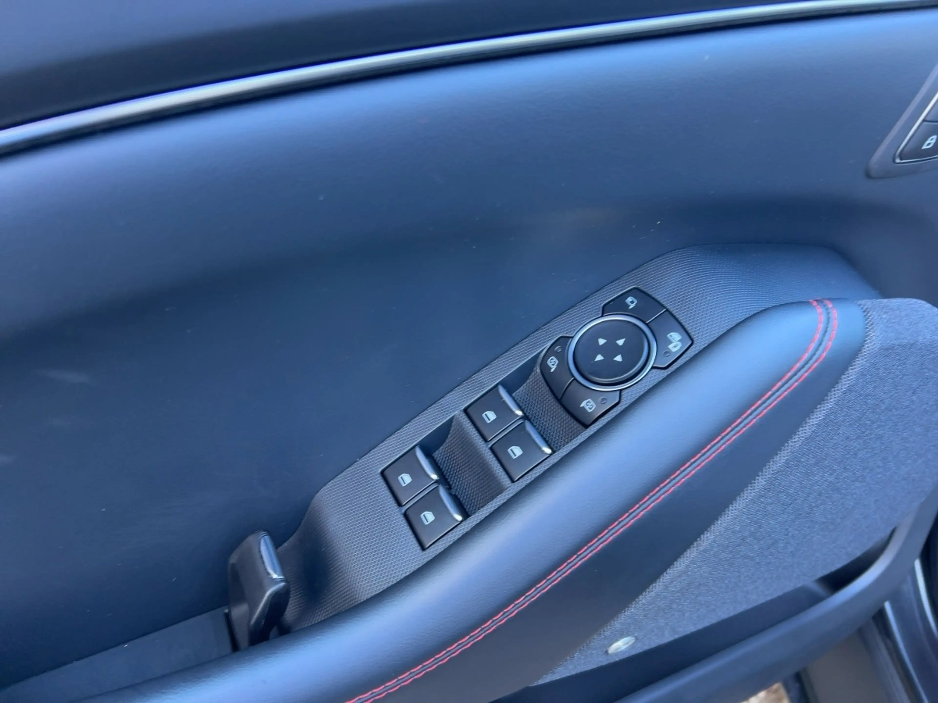 Ford Mustang Mach-E AWD Glasdach+LED+360°Kamera — photo 14