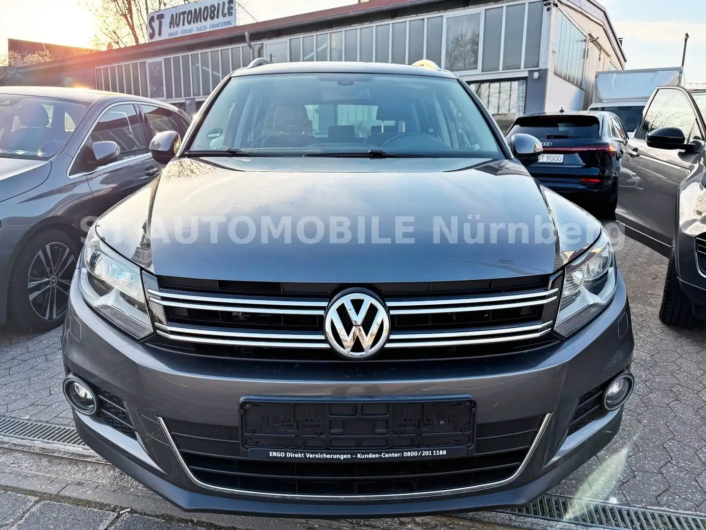 Volkswagen Tiguan 2.0 TSI DSG Sport & Style 4Motion*AHK* Grigio - 2