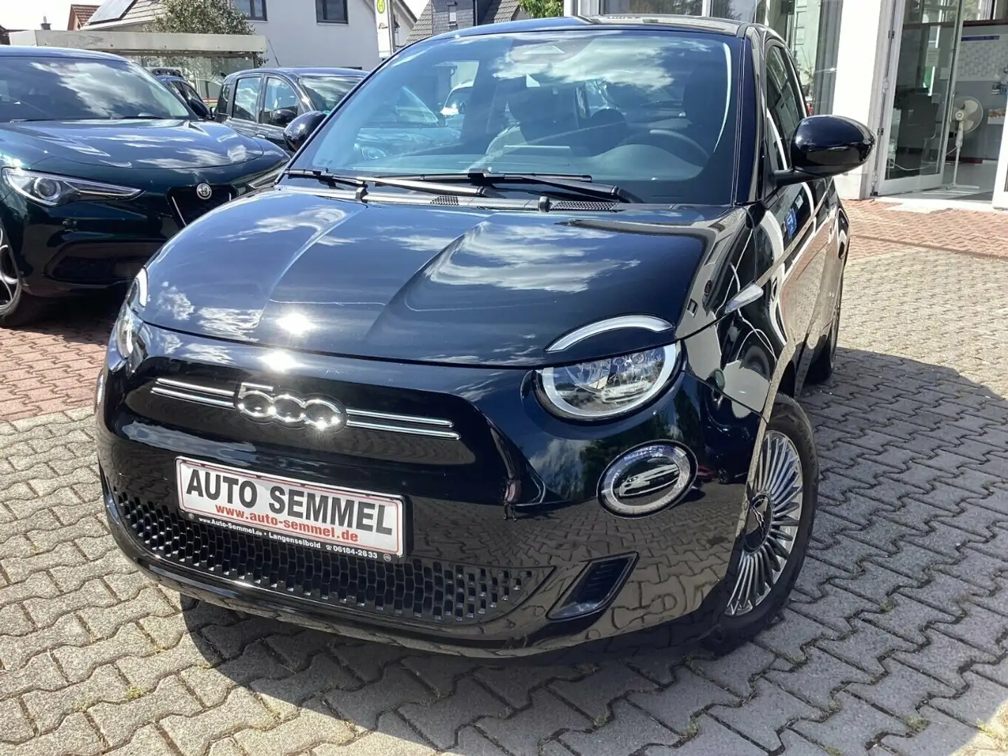 Fiat 500e Icon 42 kWh Park, Keyless, Winter Paket Nero - 2